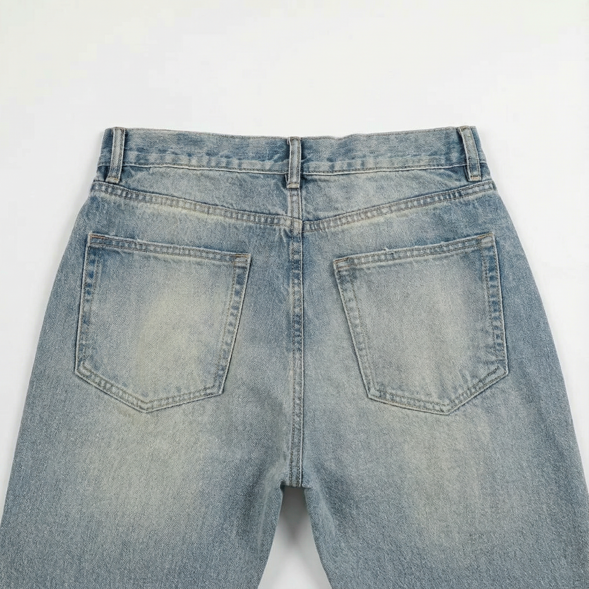 90's Relaxed Fit | Light Wash