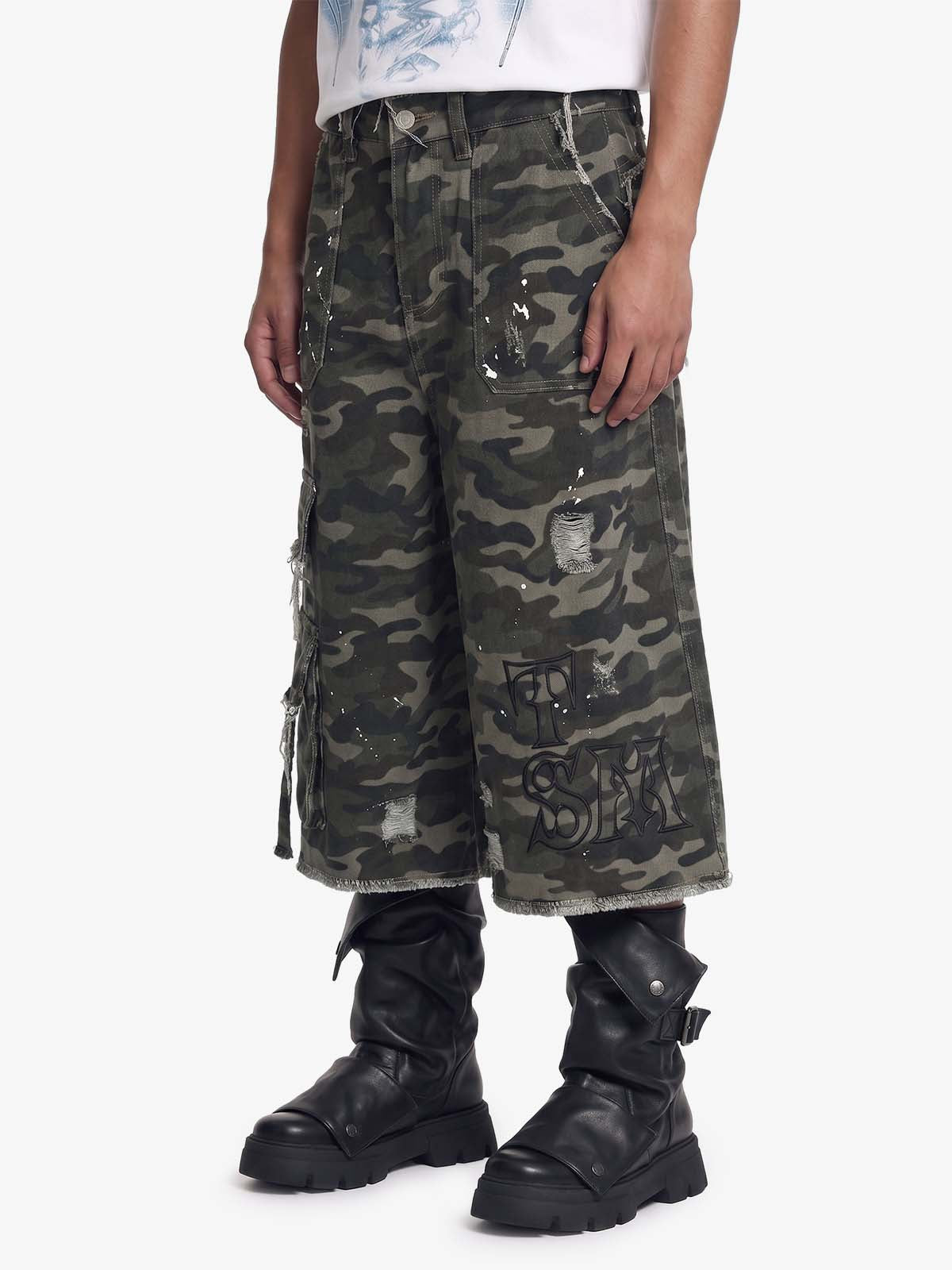 Distressed Camo Multi-Pocket Straight-Leg Jorts - 2611