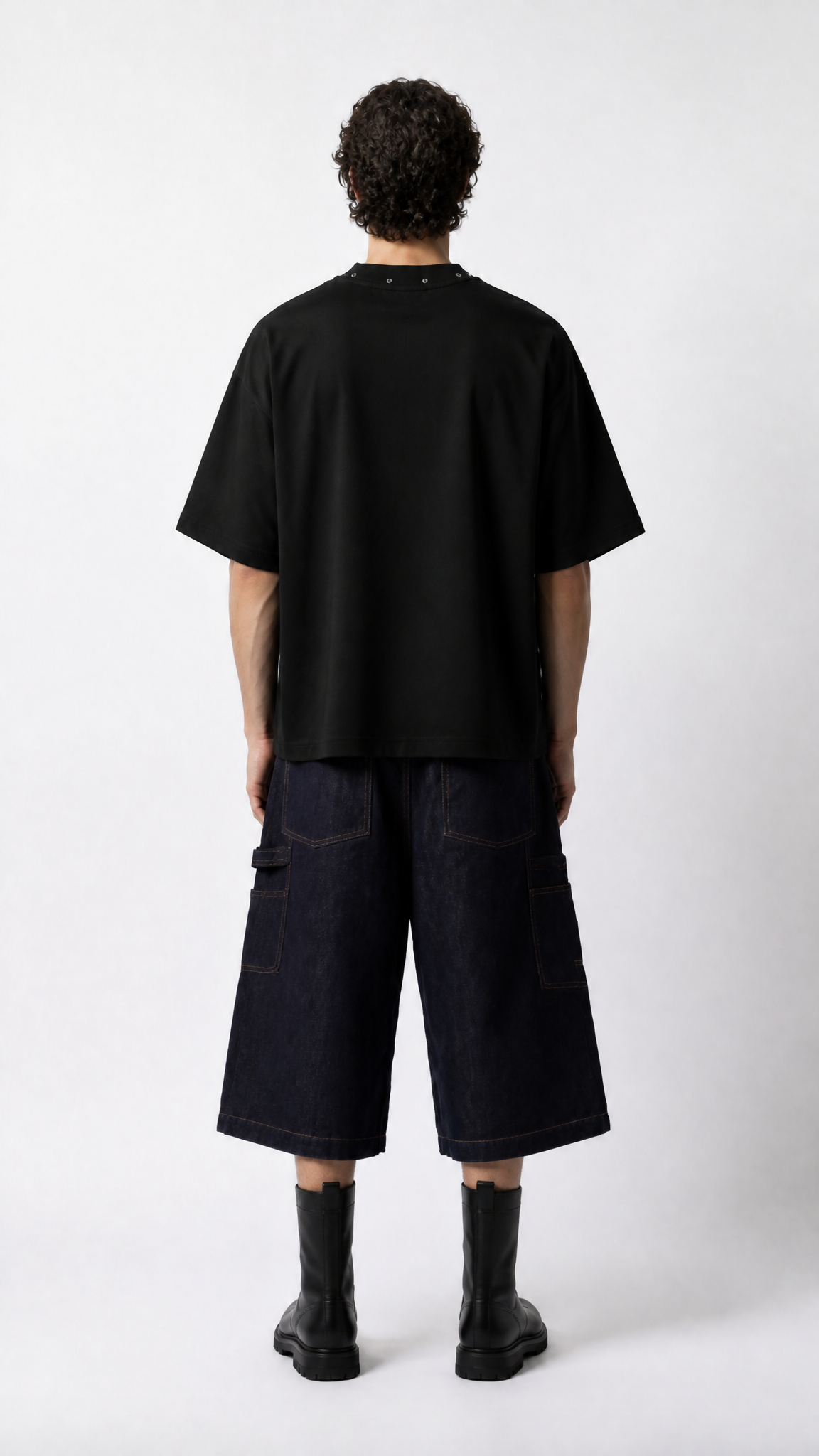 Faceless Tee