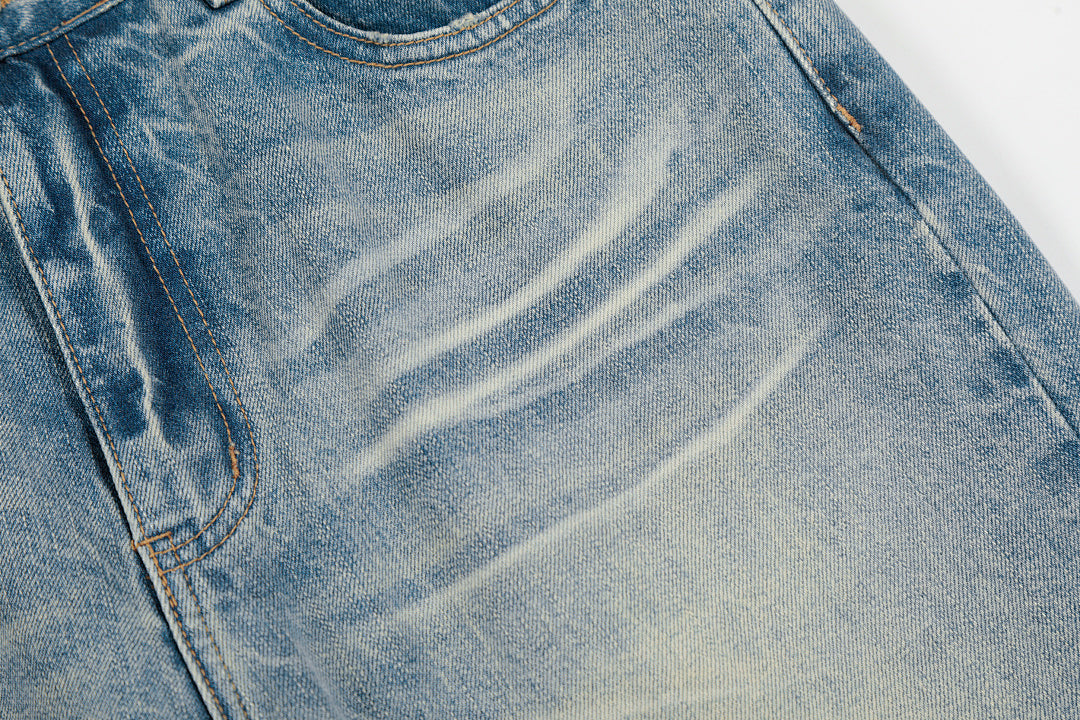 90's Relaxed Fit | Light Wash